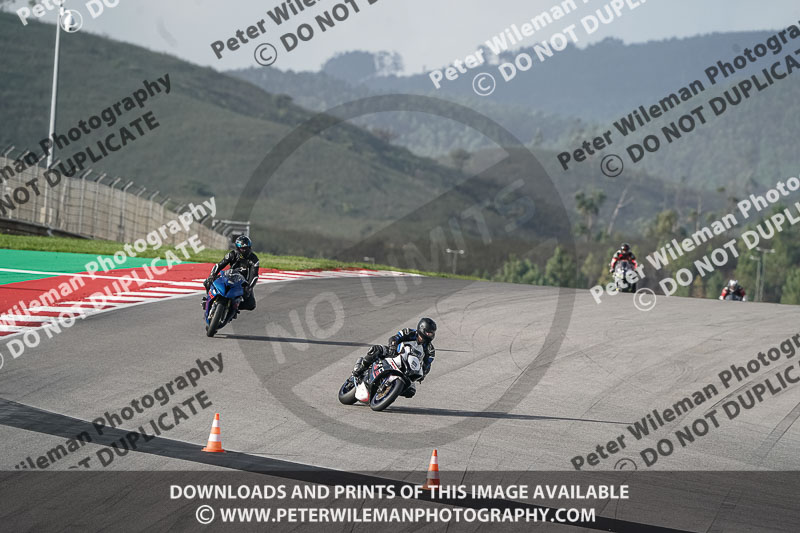 motorbikes;no limits;peter wileman photography;portimao;portugal;trackday digital images